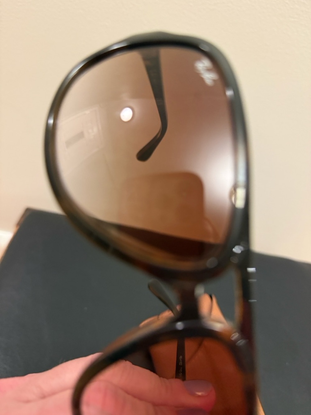 Used Ray-Ban Women's Brown Gradient Aviator Sunglasses Ray-Ban RB4162 - Picture 4 of 8